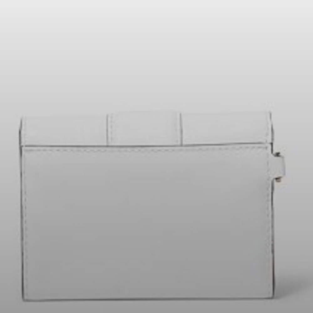 Michael Kors // Chain Wallet - Picture 3 of 6